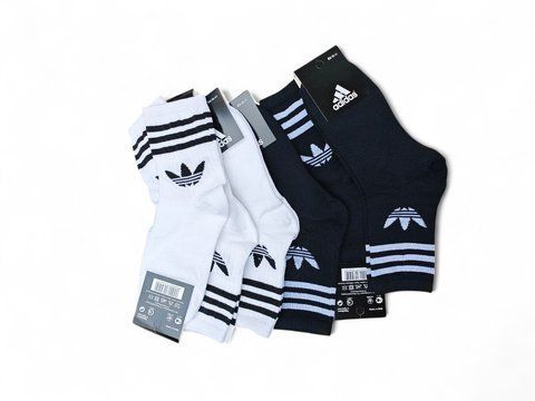 12 пар в упаковці, 6 пар чорні + 6 пар білі шкарпетки ADIDAS високі білі 36-41 грн. 2755122634 фото